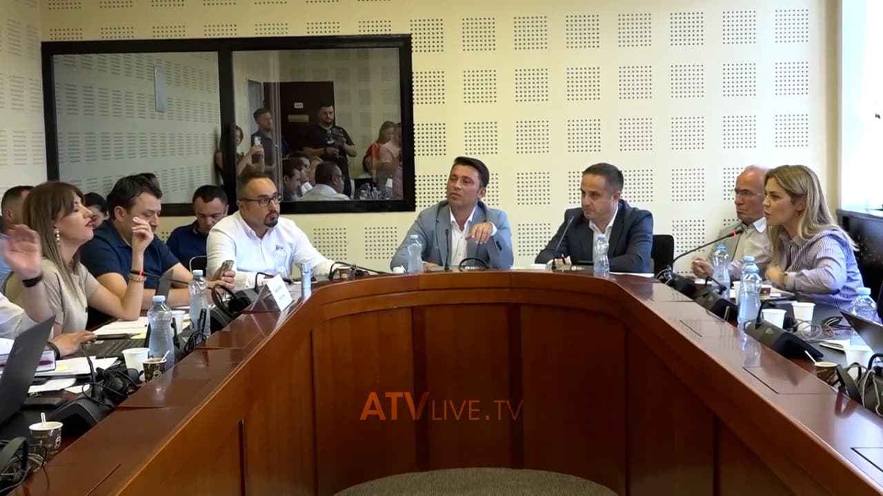 Projektligji i miratuar në Qeveri për Këshillin Prokurorial, ka shkaktuar përplasje mes deputetëve