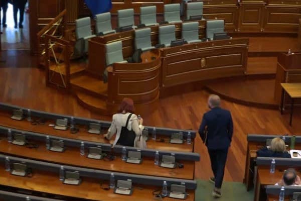 ​PDK largohet nga seanca e Kuvendit