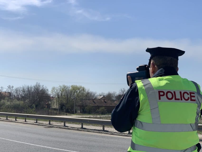 Tejkaloi shpejtësinë dhe e postoi në TikTok, gjobitet dhe i merret patentë shoferi