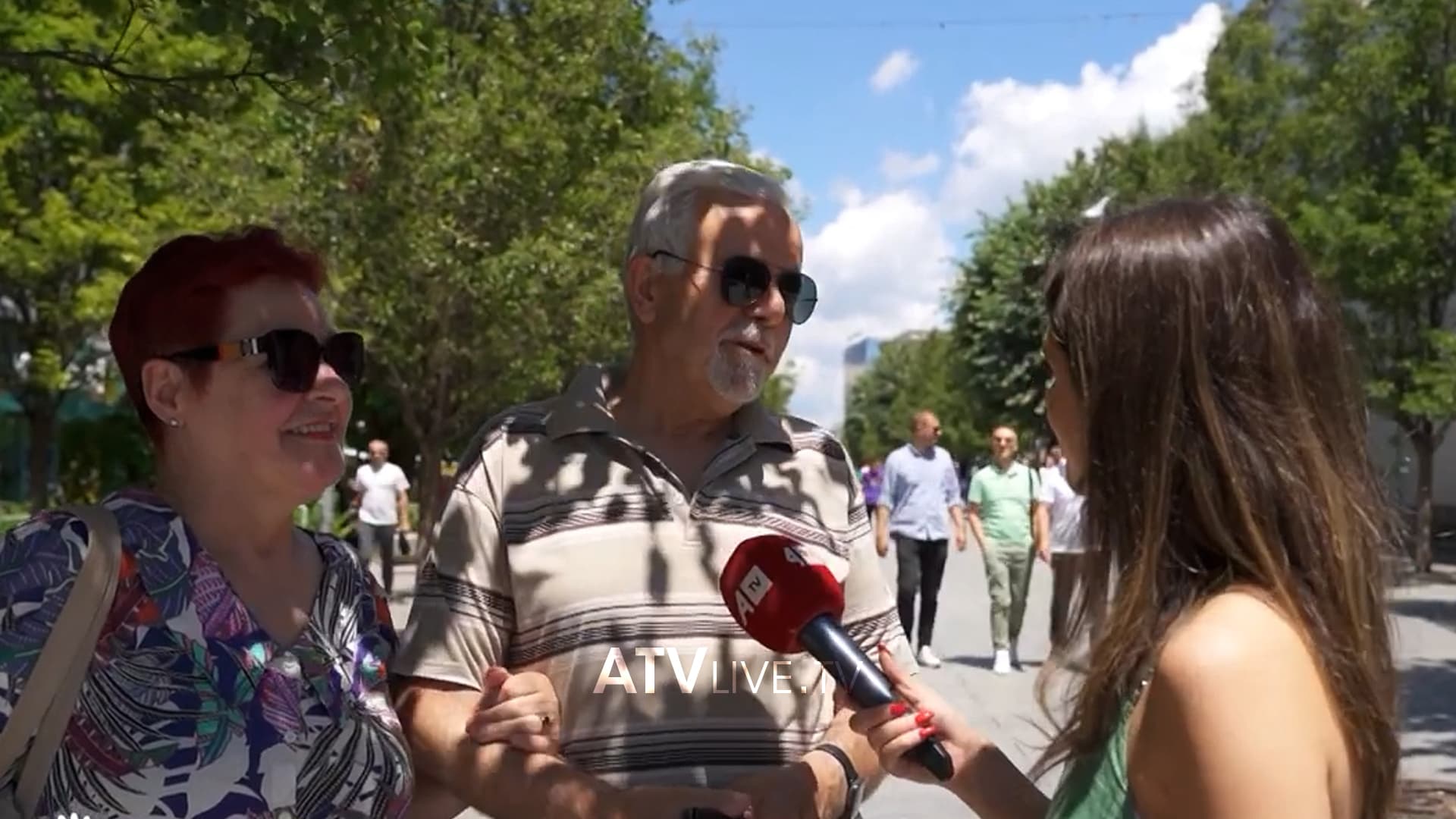 “Jam kundër daljes jashtë vendit, ju bëj thirrje të gjithëve mos me dalë prej Kosovës”, qytetari befason me fjalët e tij