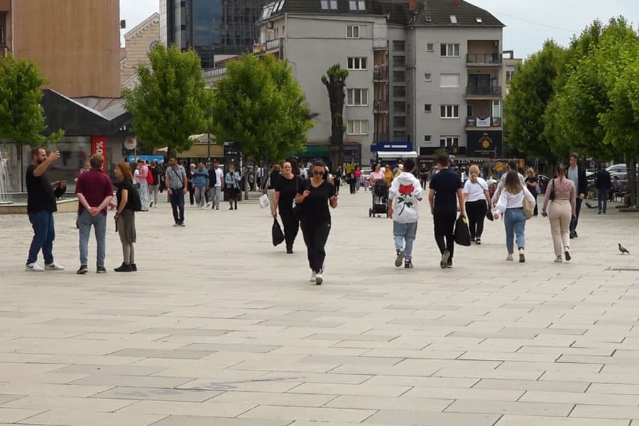 ​Qytetarët të ndarë në dysh për situatën në veri: Kurti të bashkëpunojë me Amerikën