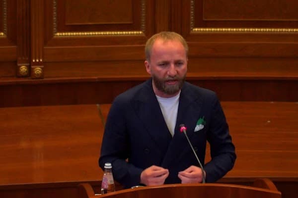 Tahiri: Kurti ka refuzuar ta arrestojë Radojiçiqin ndonëse e kishte në dorë