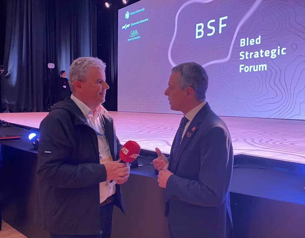 Cassis në Forumin Strategjik në Bled: Zvicra e mbështetë dialogun mes Kosovës dhe Serbisë, por palët të zbatojnë angazhimet e marrëveshjeve në Bruksel dhe Ohër
