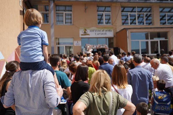 ​Fillimi i vitit shkollor i gjen shumicën e nxënësve pa libra
