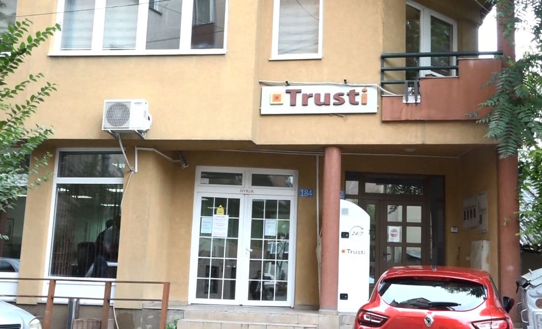 Fillon rimbursimi për 10%-shin e tërhequr nga TRUST-i
