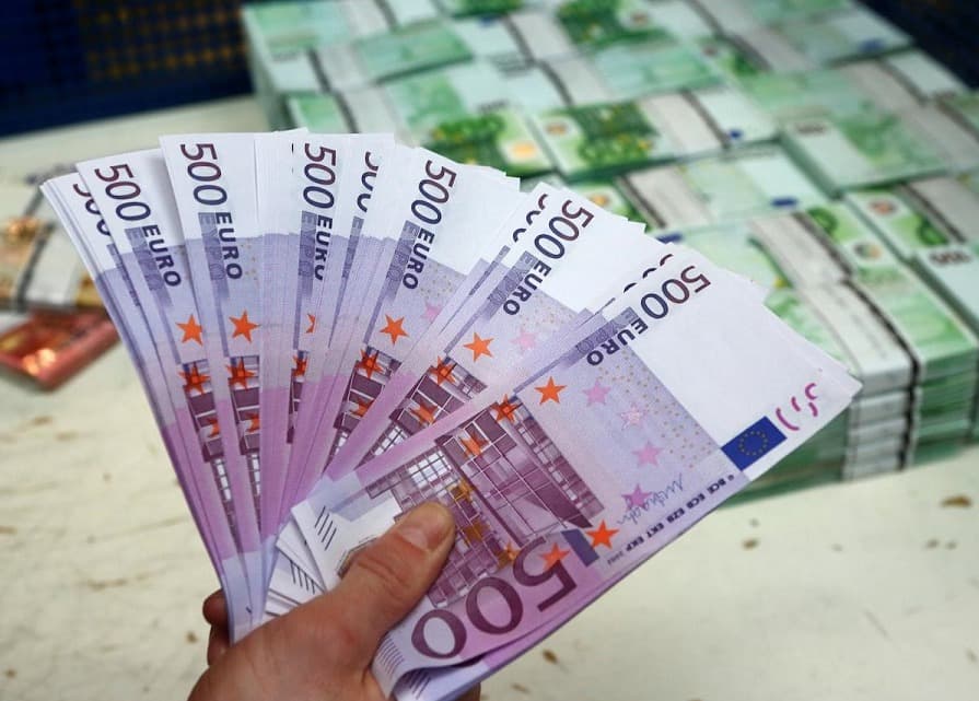 Diaspora për shtatë muaj dërguan mbi 750 milionë euro në Kosovë