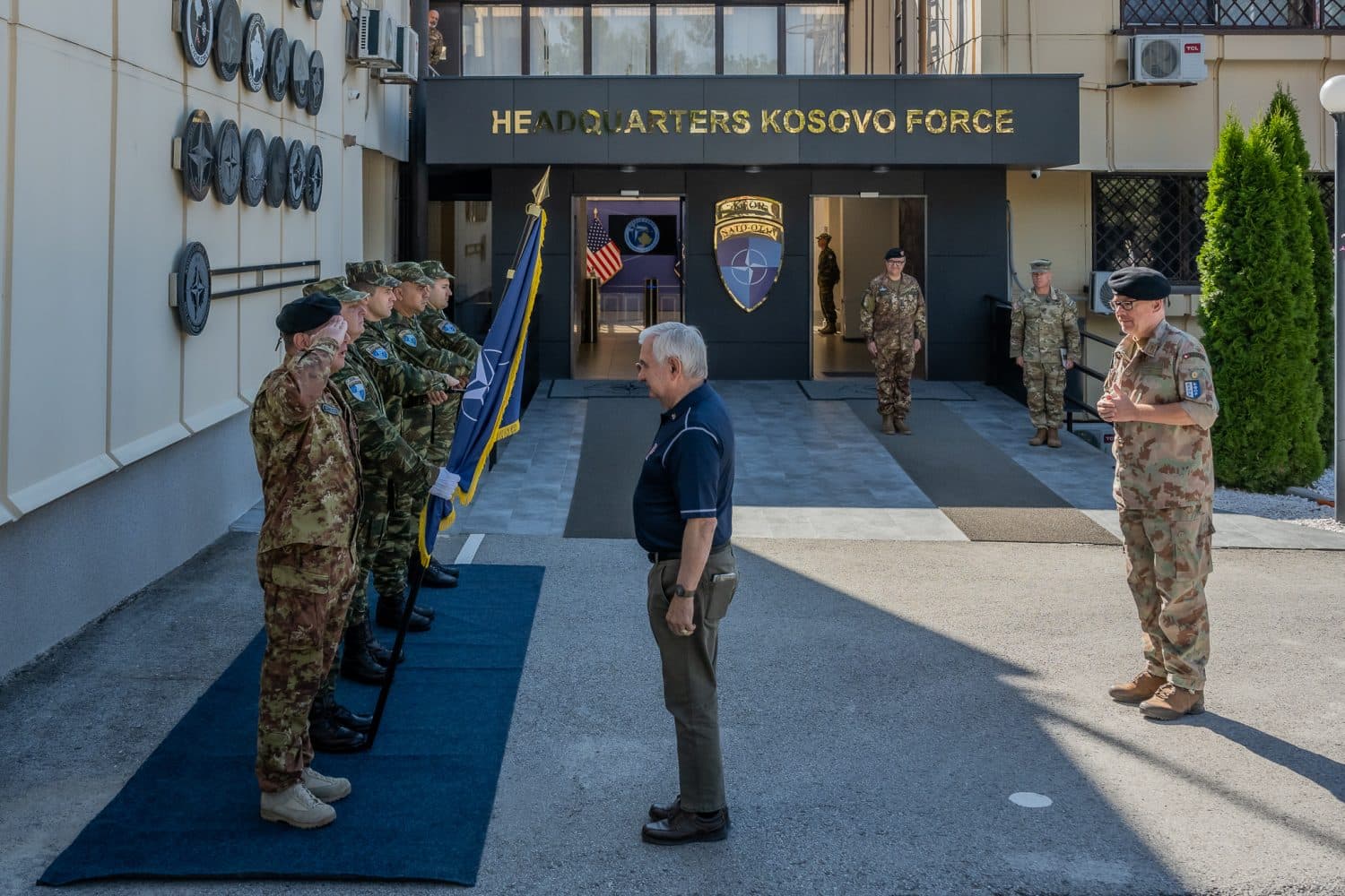 Senatori amerikan Reed shkon në KFOR, komandanti Ristuccia e informon për situatën në terren