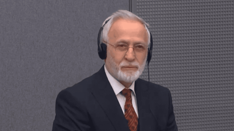 Bija e Jakup Krasniqit publikon një poezi të tij nga Haga: Burgu im qenka një vrimë