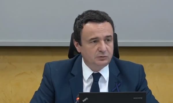 Kurti tregon për 8 profilet e reja që do të shtohen në arsimin dual