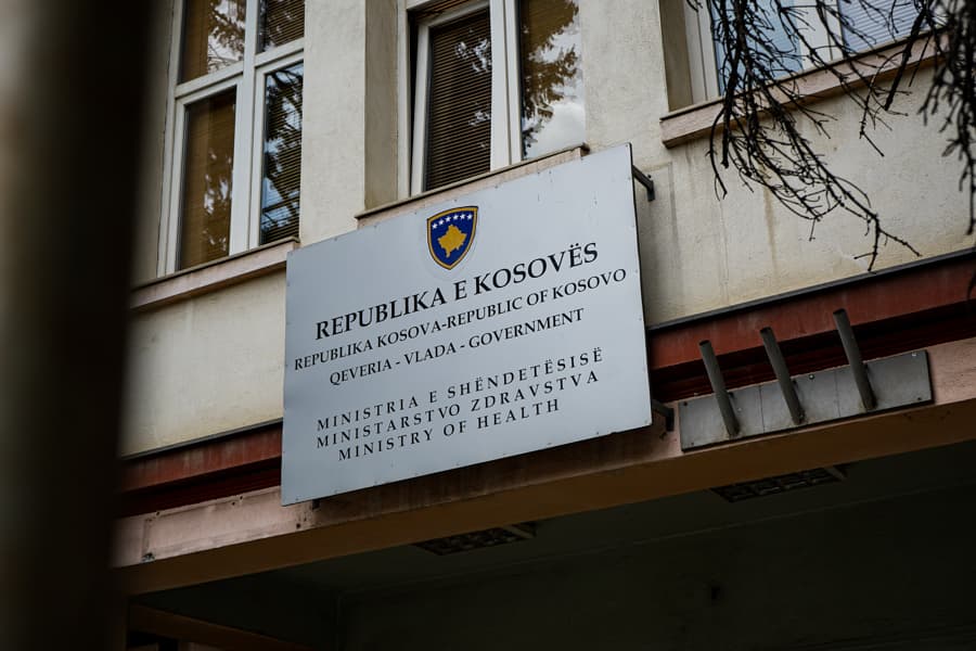 Vdekja e 35-vjeçares në Malishevë, Ministria e Shëndetësisë thotë se klinika ushtronte veprimtari ilegale