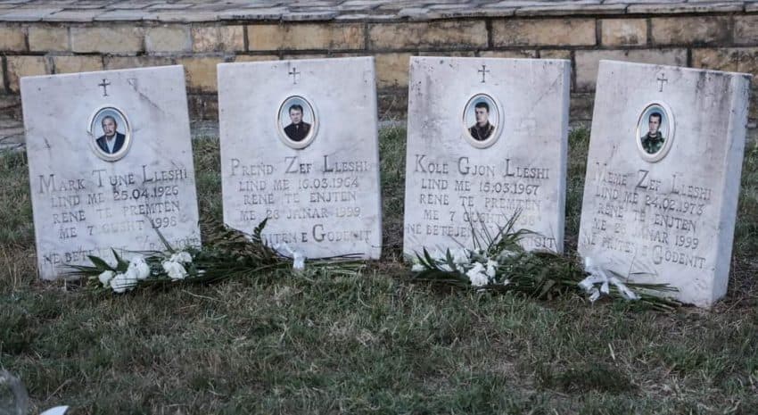 Haradinaj kujton dëshmorët e familjes Lleshi: Kontributi i tyre përgjatë gjithë shekullit të kaluar është i jashtëzakonshëm