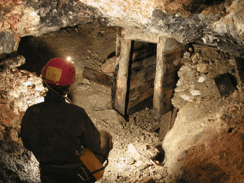 Shpërthen gazi në minierën e Bulqizës, lëndohen tre minatorë