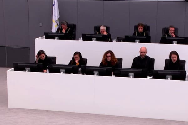Specialja anulon edhe seancat e javës së ardhshme, shkak Christopher Hill