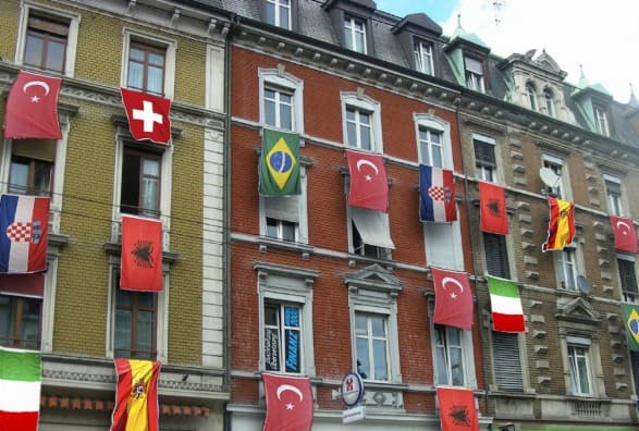 Mbi 2 milionë të huaj jetojnë në Zvicër