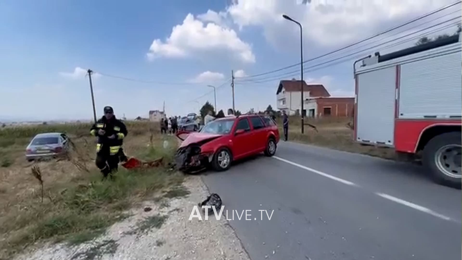 Aksident i rëndë mes dy veturave në hyrje të rrugës së Gadimes në Lipjan