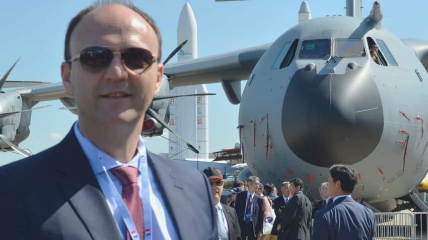 Arianit Islami emërohet drejtor i ri i Aviacionit Civil