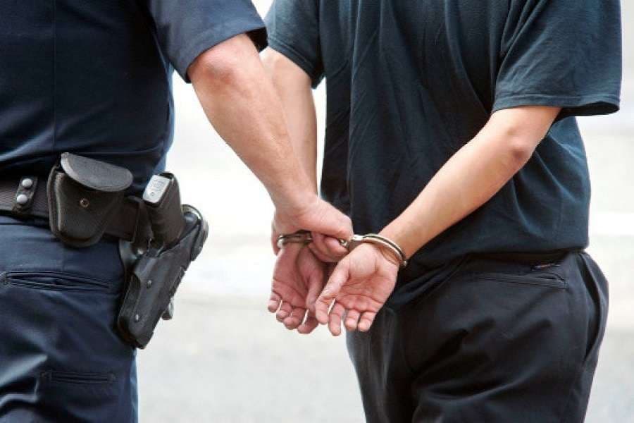 Mbi 200 persona të arrestuar në Shqipëri që shpërndanin drogë afër shkollave