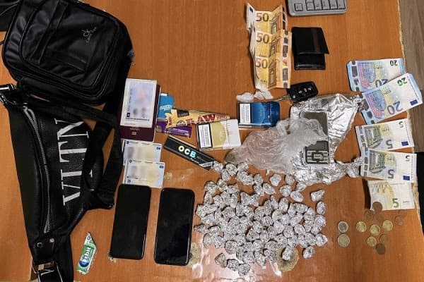 ​Arrestohen dy të dyshuar për posedim të substancave narkotike