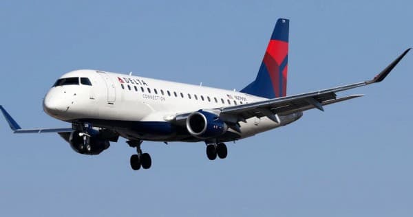 ​11 persona u dërguan në një spital pas ‘turbulencës së rëndë’ në fluturimin Delta Airlines