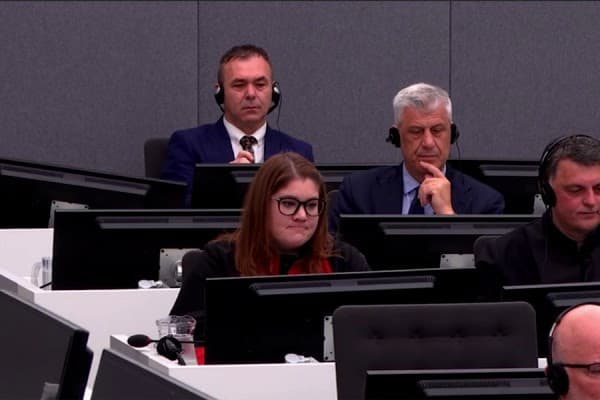​Përfundon dëgjimi i dëshmitarit, gjykimi ndaj Thaçit dhe të tjerëve vazhdon të hënën