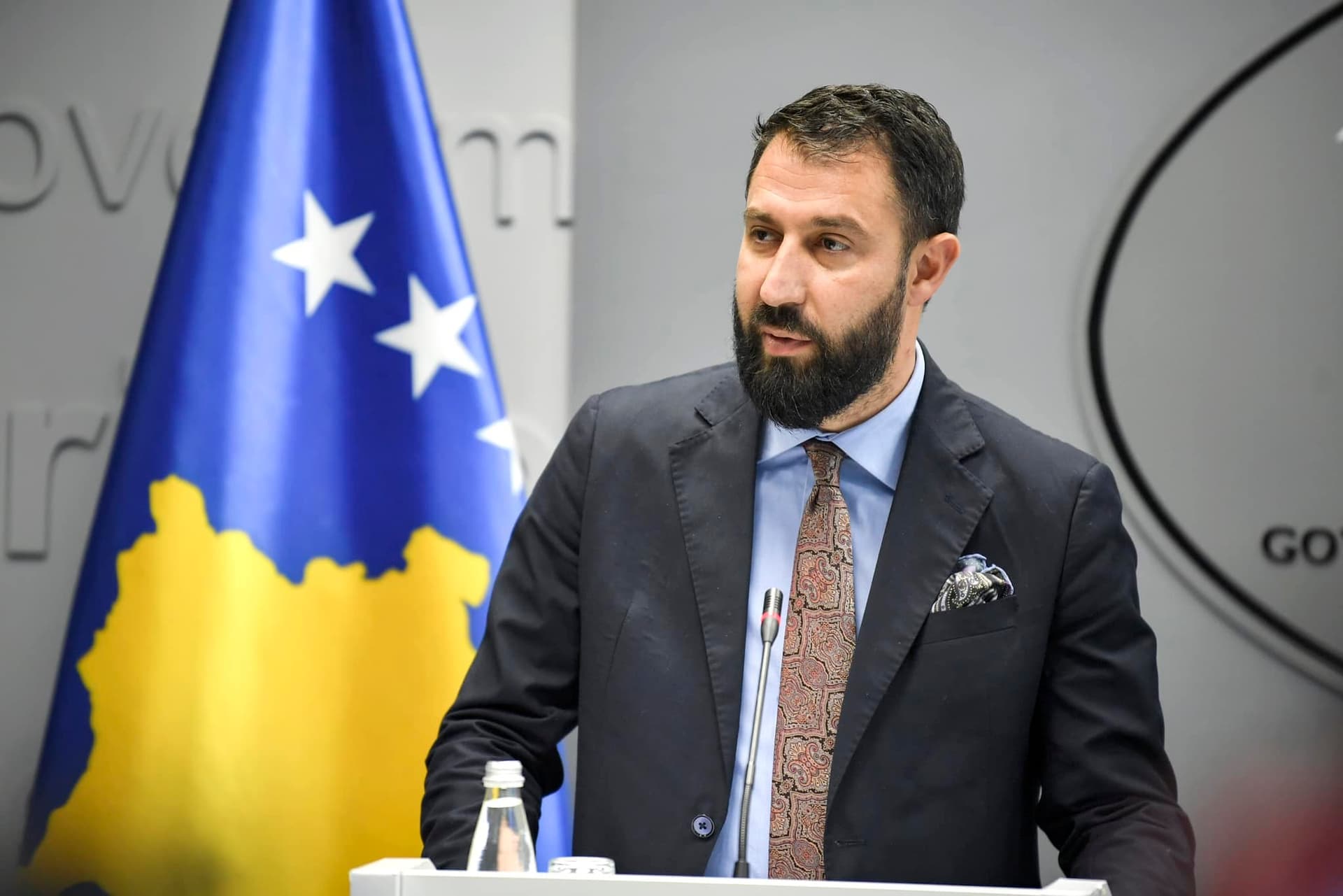 Ministri Krasniqi do të inaugurojë dy salla sportive në Lipjan