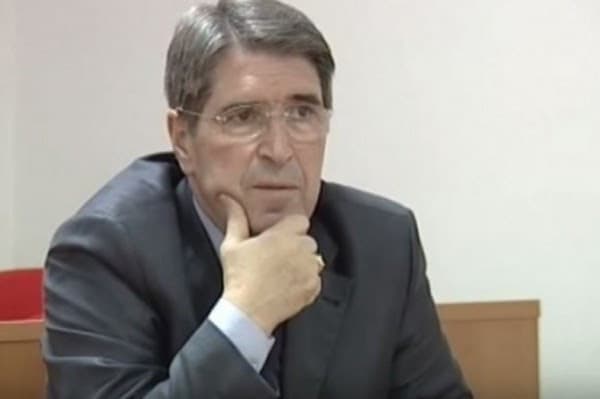 Tetë vjet nga vdekja e akademik Esat Stavileci