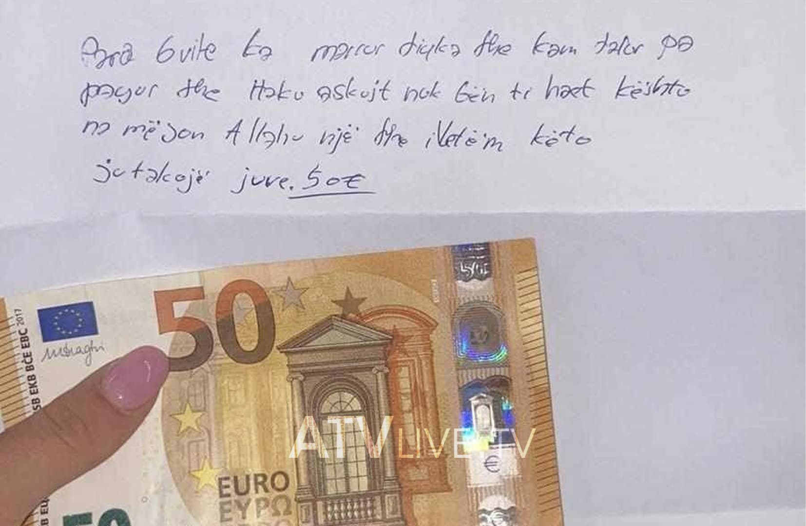 “Haku askujt nuk bënë t’i hahet, kështu më mëson Allahu”, pas 6 viteve ua kthen borxhin në Super Viva në Lipjan