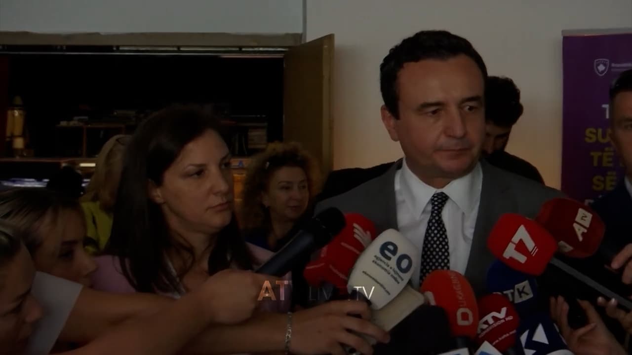 Pa përgjigje, “ikja e organizuar” e kryeministrit Kurti nga gazetarët