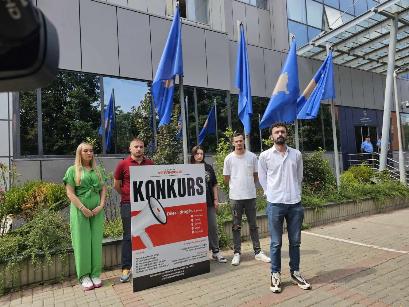 PDK me aksion simbolik para Qeverisë, në emër të VV-së hap konkurs për diller të drogës