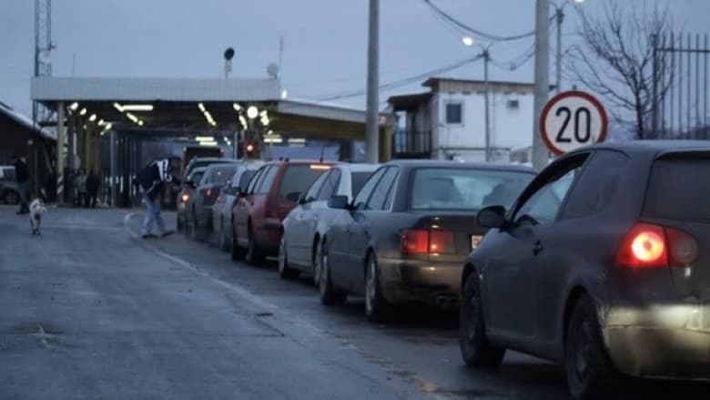 Fluksi i mërgimtarëve, gjendja në kufi: 1 orë pritje në Muçibabë e 40 minuta te Dheu i Bardhë