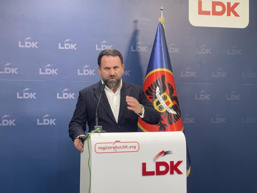 Rukiqi: Vjedhja e rezervave shtetërore u bë me vendim qeveritar, dorëheqja e Hajdarit e padiskutueshme