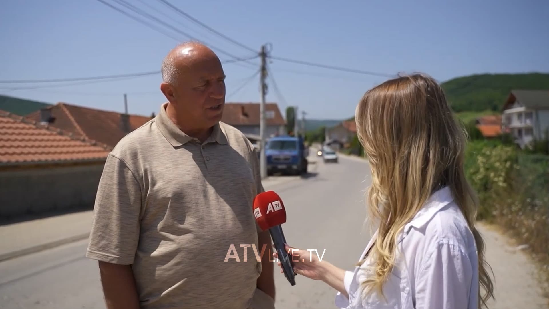 ‘Tash kur po vijnë, ma shumë po rrijnë me telefona se me neve’ – ankohet banori i Gushavcit, vendi ku në çdo dasmë thirret i gjithë fshati