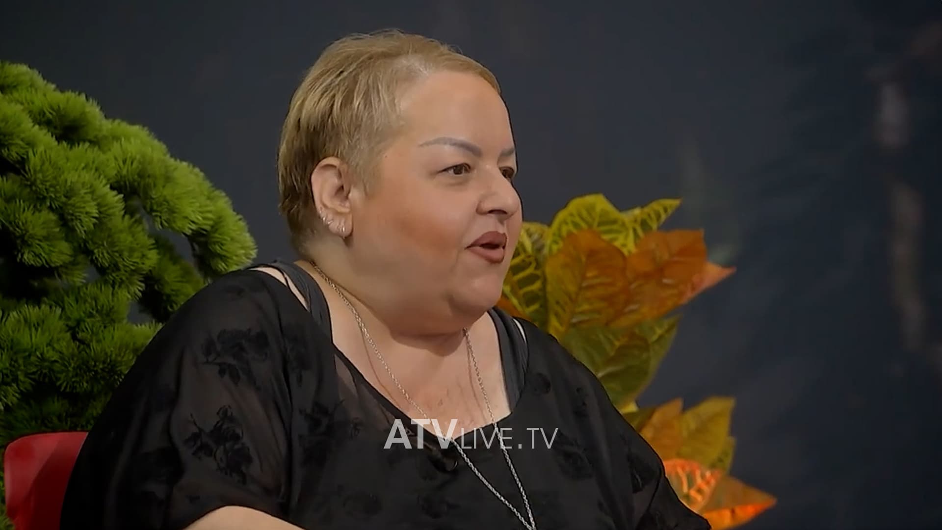“Jam e angazhuar në një serial”, aktorja Teuta Sadiku flet për projektet me të cilat është duke punuar