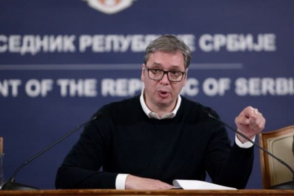 Propaganda ruse në Serbi, studimi: Falë Vuçiqit janë përqafuar pozicione rusofile e kundër SHBA