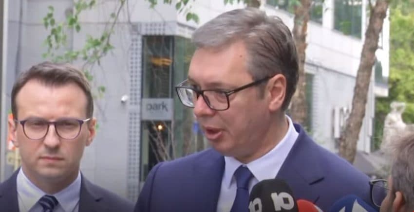Vuçiq: Nëse kryetarët shqiptarë japin dorëheqje, do të bëj çmos që serbët të dalin në zgjedhje