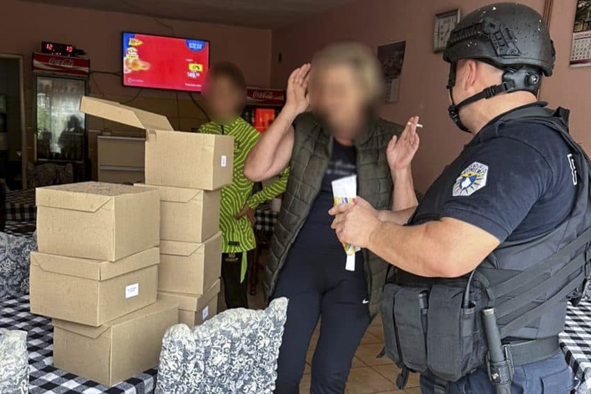 Policia shpërndau pako ushqimi në Banjskë, Kurti për banorët serbë: Faleminderit që qëndruat të qetë