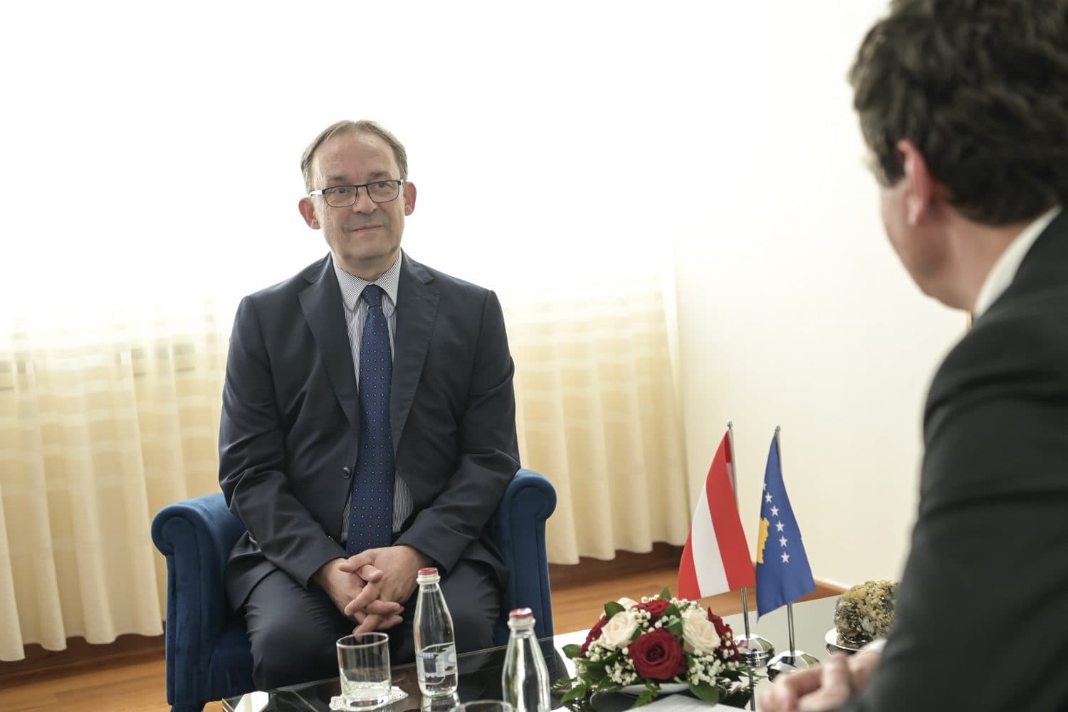Kurti takon ambasadorin e ri të Austrisë, i tregon për situatën në veri të vendit