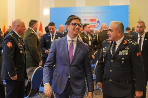 Maqedonia e Veriut thotë se do të vazhdojë të mbështesë Ukrainën