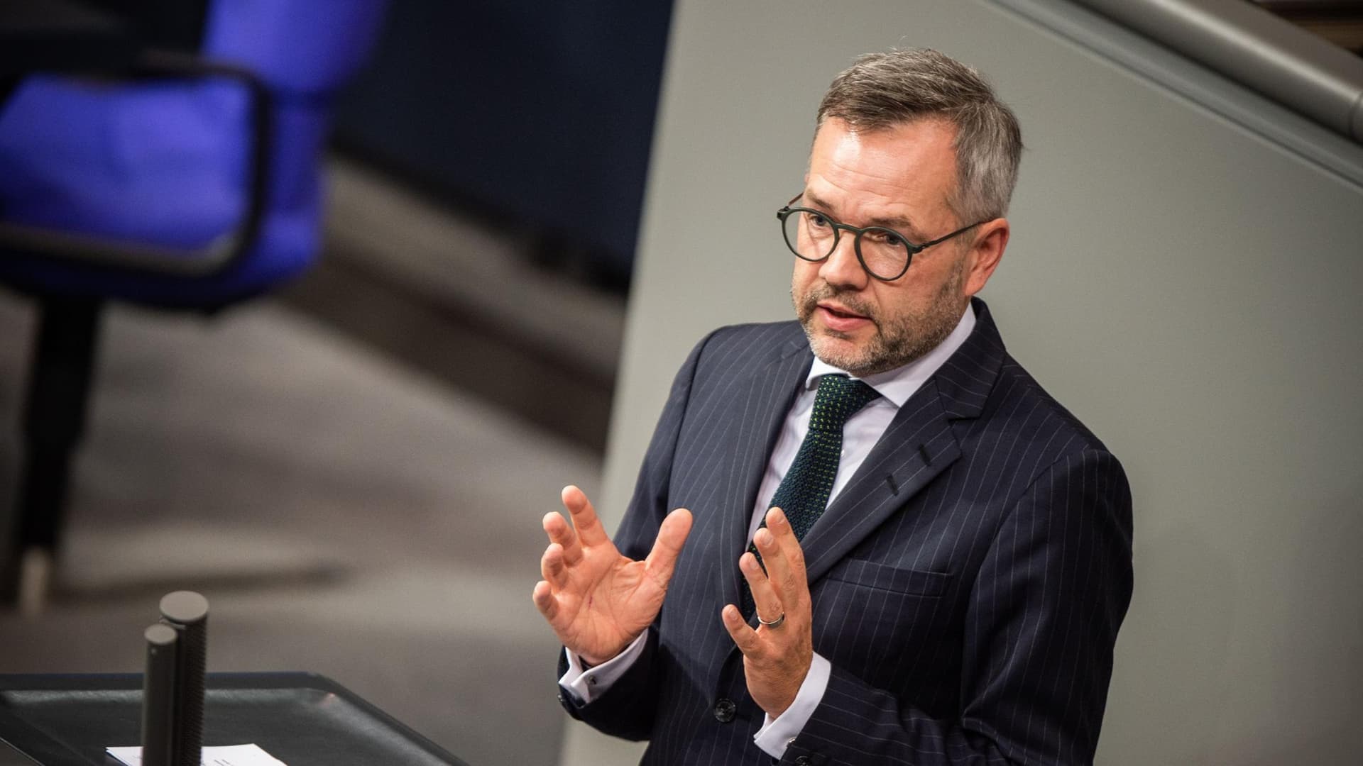 Roth: E pakuptueshme që ShBA vendos kushte shtesë për anëtarësimin e Kosovës në KiE, kjo qasje duhet të përfundojë