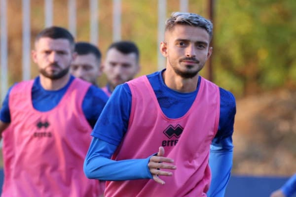 ​Shkaku i Rrahmanit, flamuri i Kosovës vendoset në faqen e klubit romun