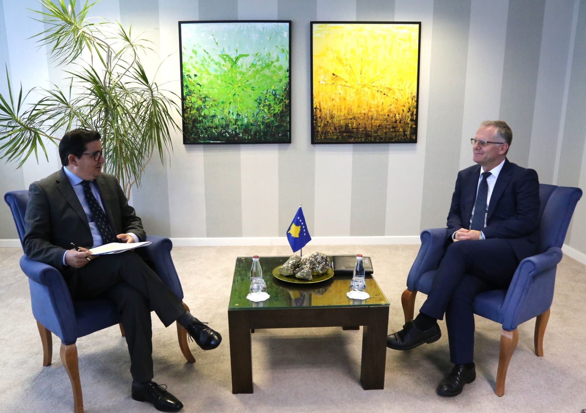 Bislimi takoi shefin e Programit të Kombeve të Bashkuara për Zhvillim në Kosovë, Nuno Queiros