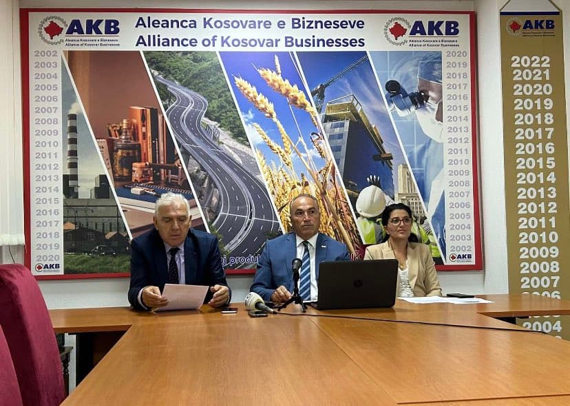 AKB: Mbi 250 mijë bashkatdhetarë ishin gjatë verës në Kosovë, shpenzuan 750 milionë euro
