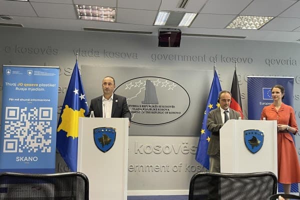 ​Aliu: Disa qese të plastikës ndalohen e disa bëhen me pagesë