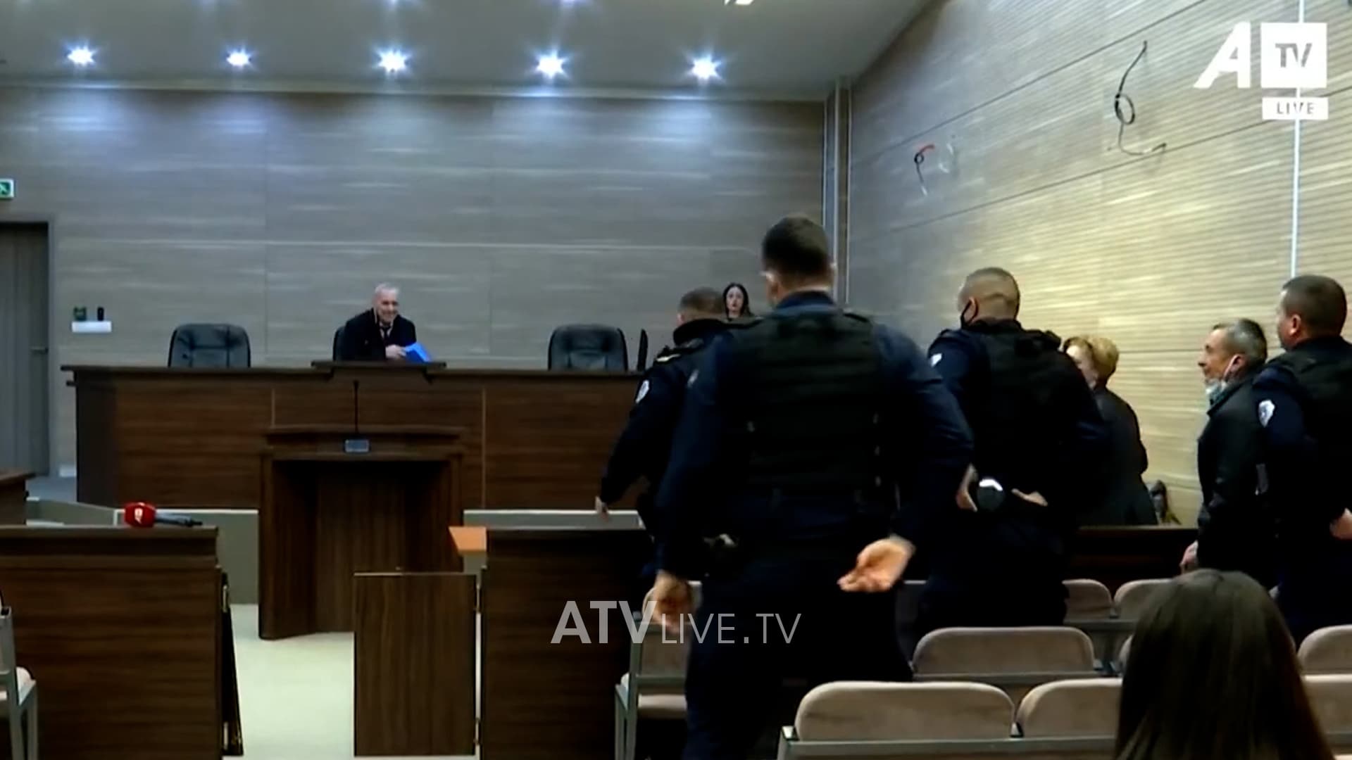 Supremja refuzon ankesën e mbrojtjes, i dënuari për krime lufte Svetomir Baceviq mbetet në burg