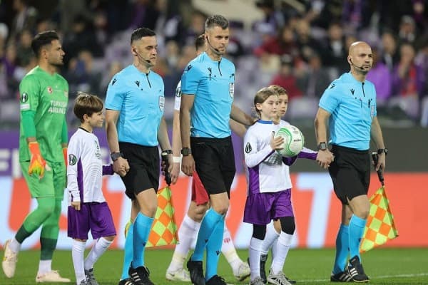 ​Historike/ Katër arbitra shqiptarë ndajnë drejtësinë në ndeshjen e Ligës së Kampionëve