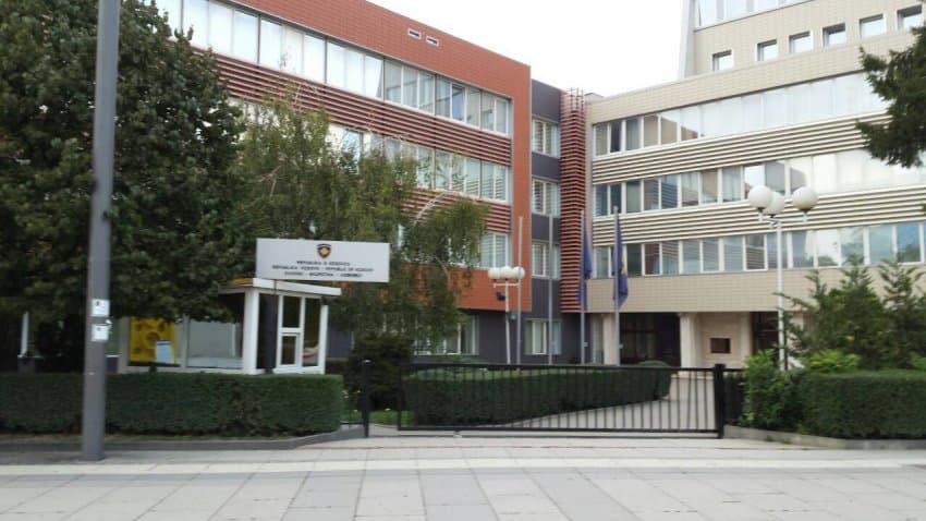 Kuvendi anulon mbledhjen e kryesisë dhe të komisioneve