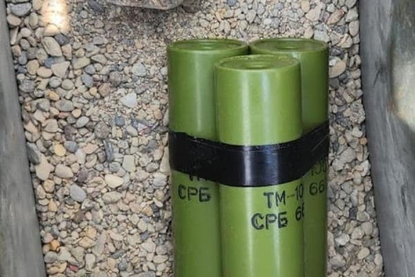 ​Media izraelite që merret me sulmet terroristë raporton për armët e kapura në veri