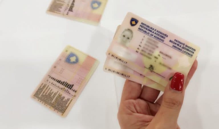 Nga 1 shtatori qytetarët lejohen të kalojnë nëpër Austri me patentë shoferë të Kosovës