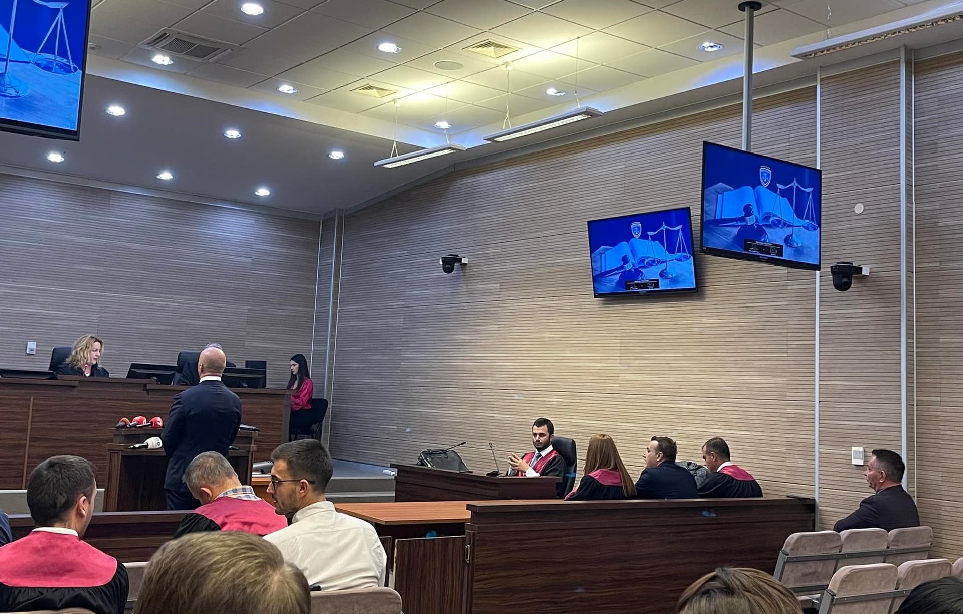 Ramush Haradinaj dëshmon në rastin e njohur si 53-milionëshi