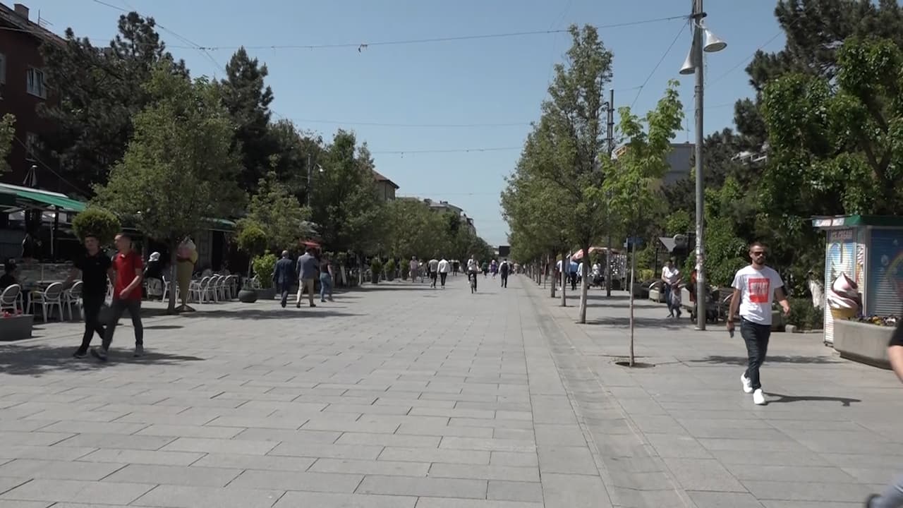 Qytetarët të pakënaqur me përfaqësimin e Kosovës në dialog, kërkojnë transparencë e përgjegjësi